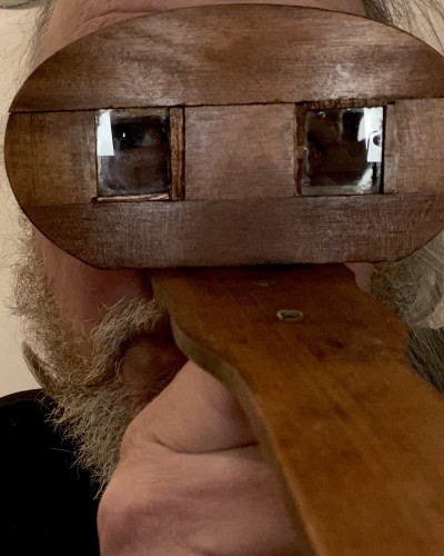 Very close up selfy with the viewer in place.