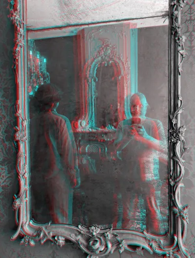 You can see me in a mirror taking a photo of my friend Pelle seen on the back in that mirror, while there is a mirror visible in the mirror that shows his face. We liked how oxidized those mirror look. In 3D, you can see this with a certain depth to it.