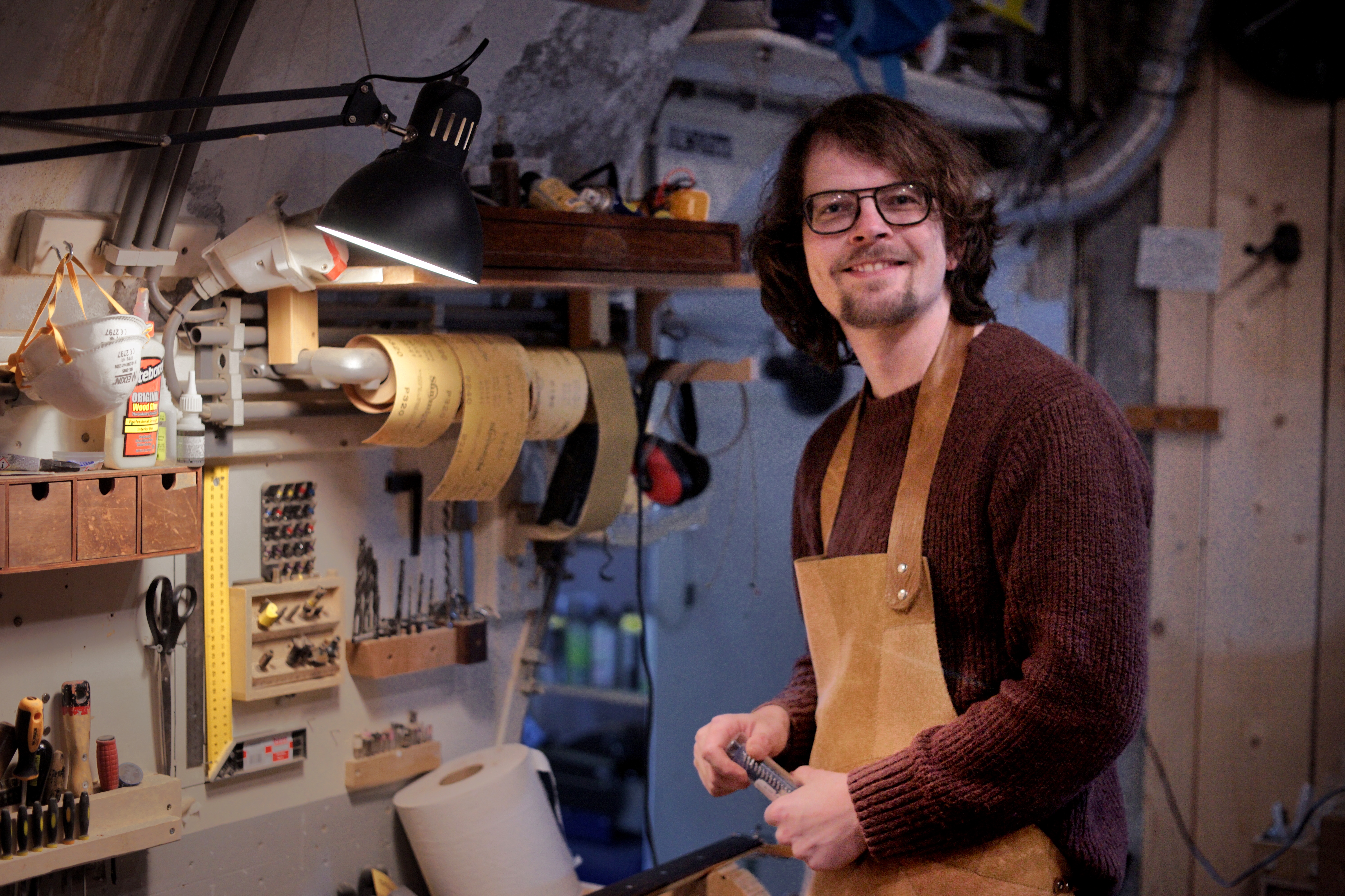 Pelle being proud of our work. Contact him if you want a guitar or bass designed or customized by him. Highly recommended